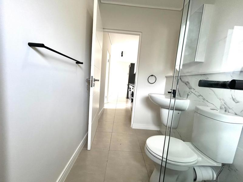 To Let 1 Bedroom Property for Rent in The Huntsman Western Cape